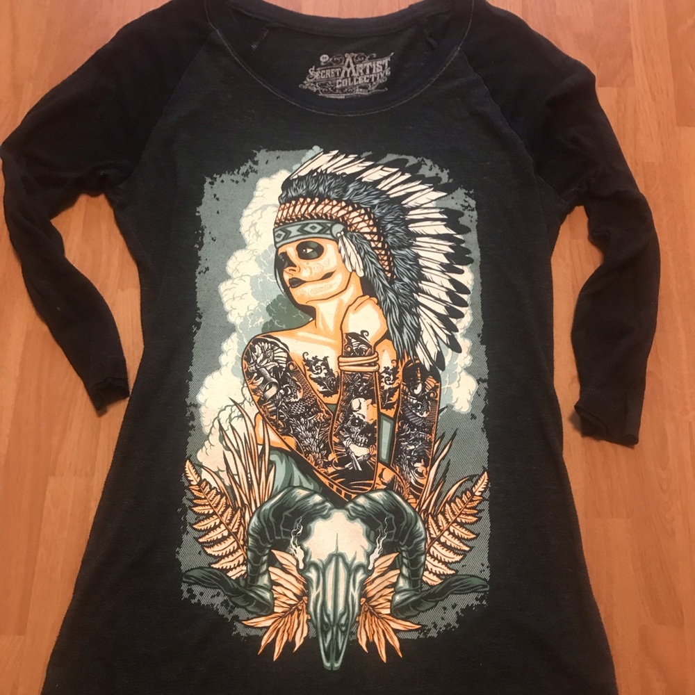 Thin black mid sleeve Secret Artist Society shirt
